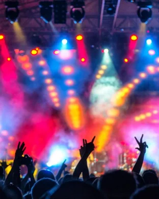 Old School Love: Durand Jones and The Indications, Thee Sacred Souls & The Isley Brothers