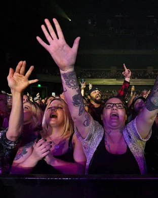 Leonid & Friends - A Tribute To Chicago