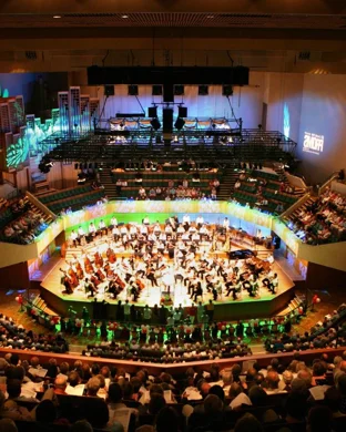 Leonid & Friends - A Tribute To Chicago