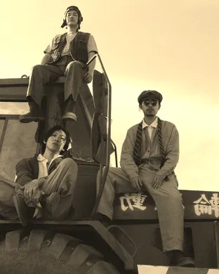 deca joins Santa Ana