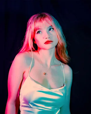 Ella Red