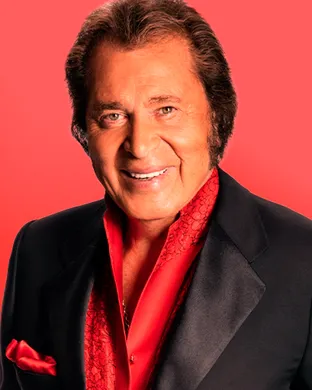 Live concert by Engelbert Humperdinck